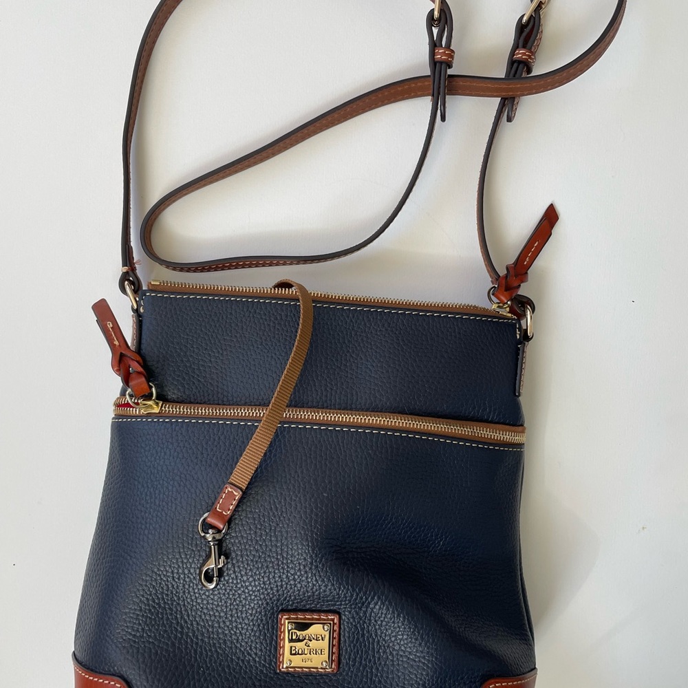Dooney and Bourke pebble leather crossbody bag in midnight blue